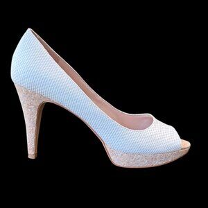 Vince Camuto Peep Toe‎ Heels White size 8.5 / VC-Ashlynn